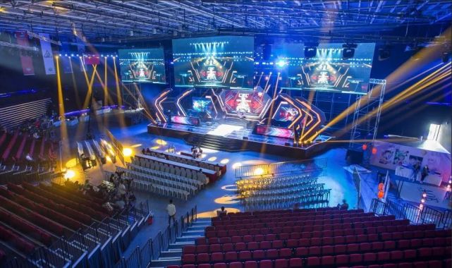 背后最宝贵 背后最宝贵